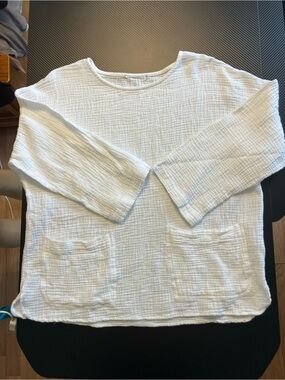White Gauze Long-Sleeve Kids Top with Front Pockets